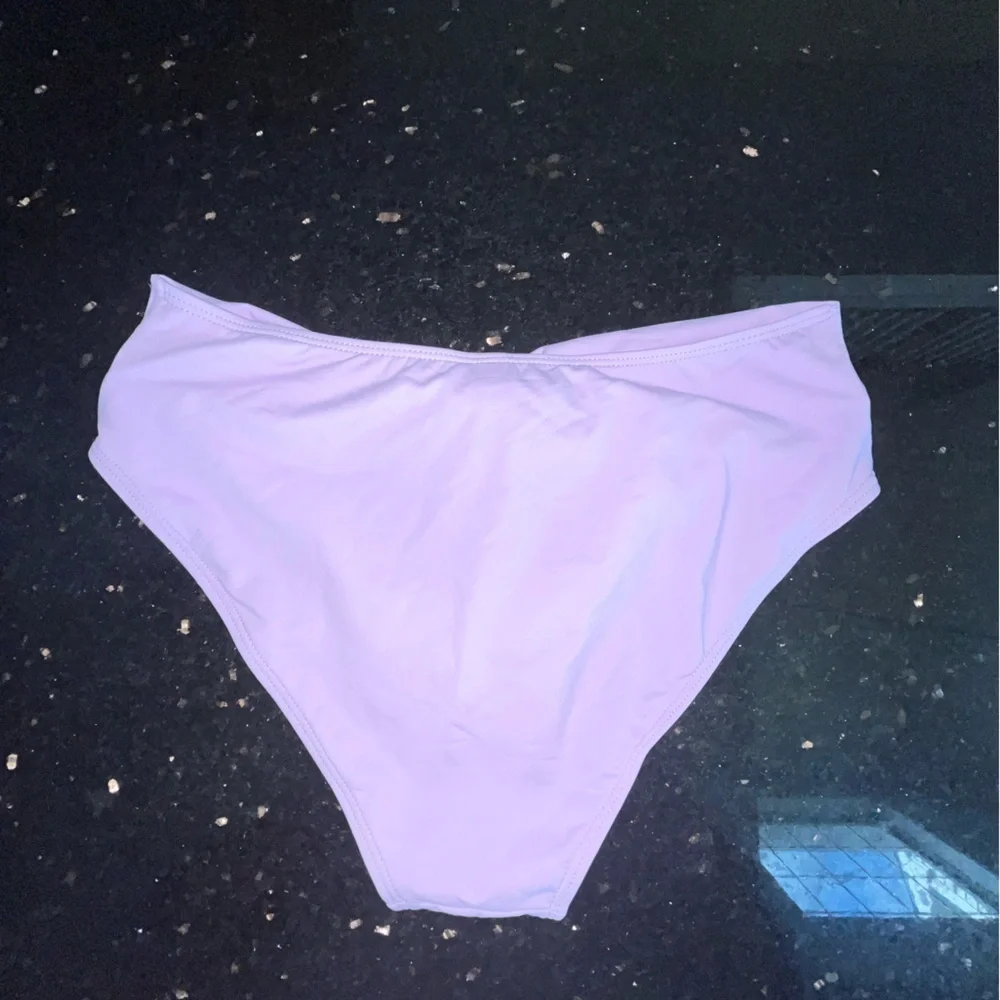 Yonique Lavender 2 pc bikini medium swim suit - Picture 5 of 10